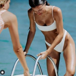 BNWOT White Triangl Bikini set